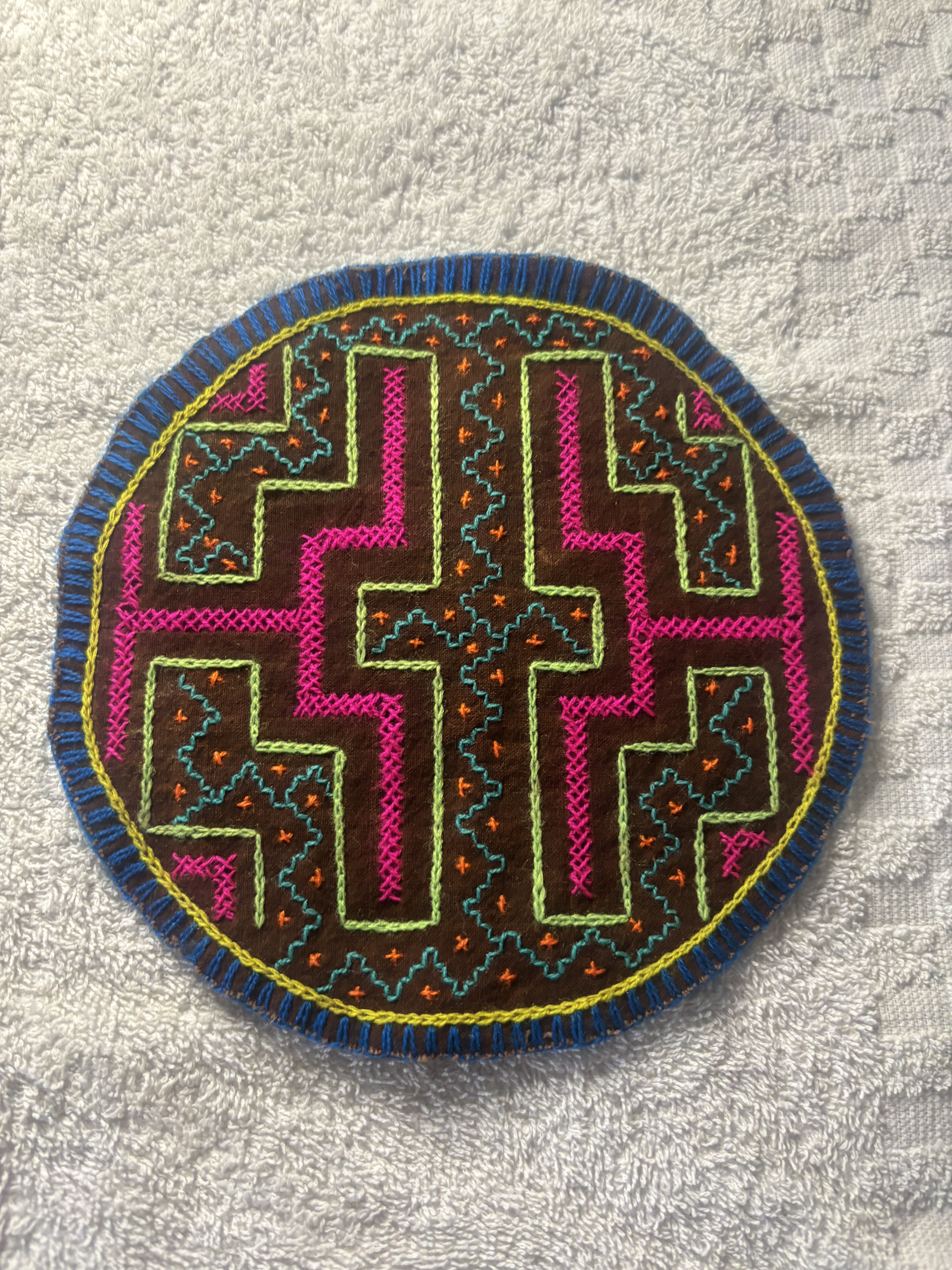 Shipibo Circular Handcrafted Tapestry Gift for Mesa or Altar Prayer 17cm D