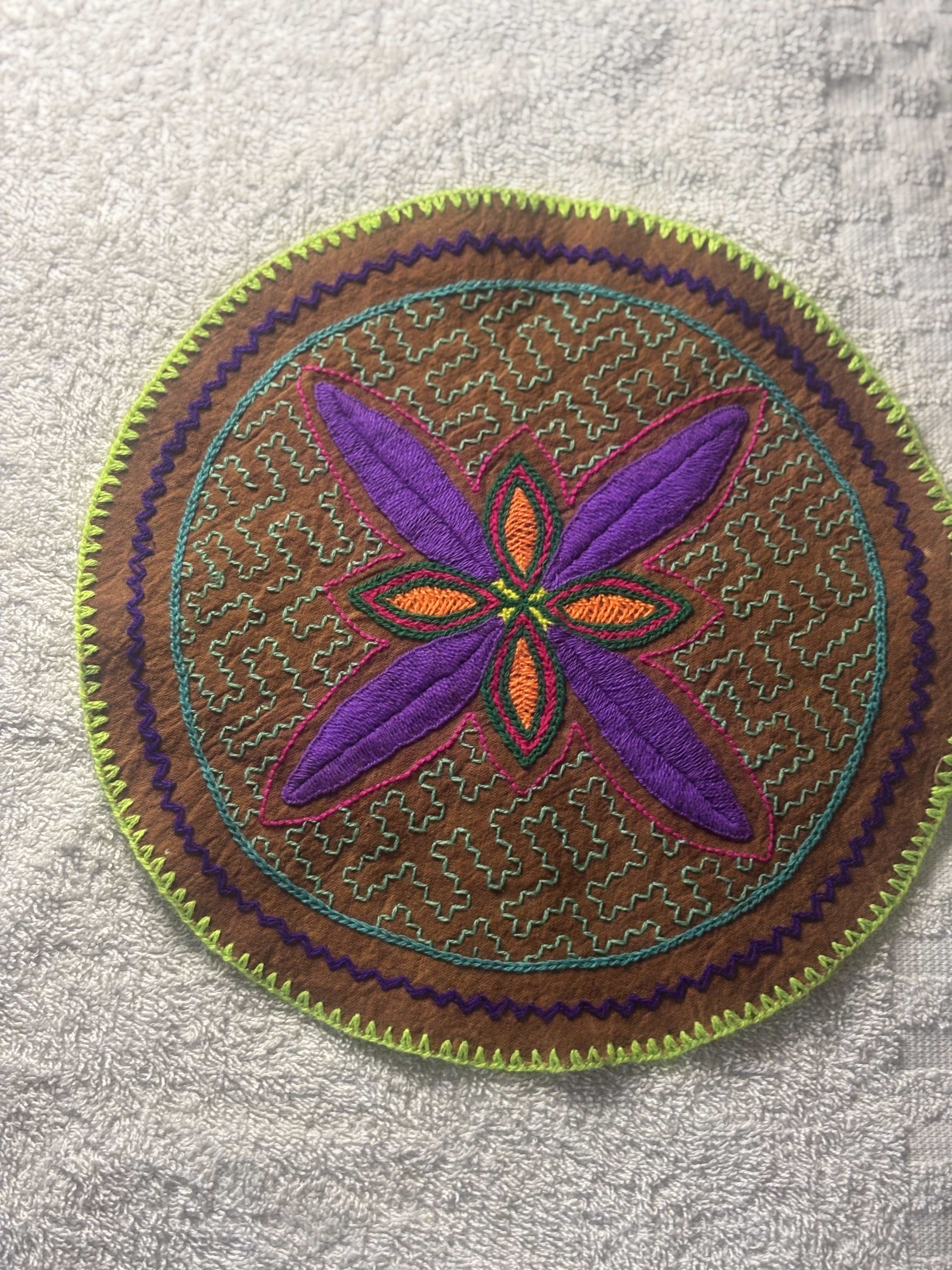 Shipibo Circular Handcrafted Tapestry Gift for Mesa or Altar Prayer 22cm D