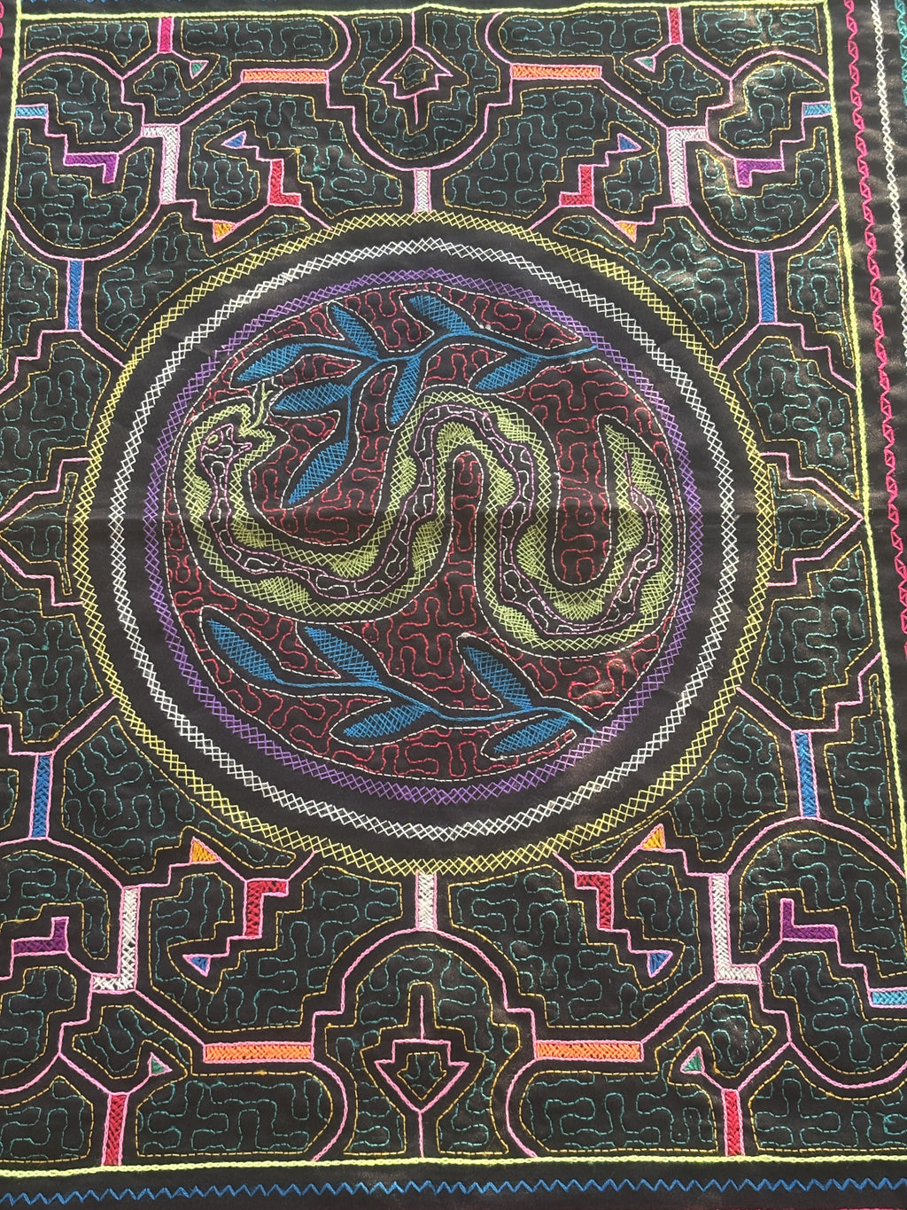 Shipibo Ceremony Handcrafted Tapestry Gift for Mesa or Altar Prayer 70x150cm